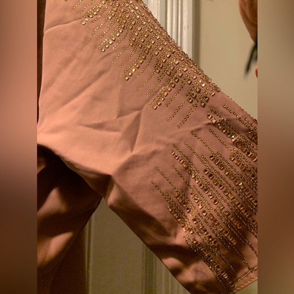 BLUSH KAFTAN MADE IN UAE - Picture 3 of 5